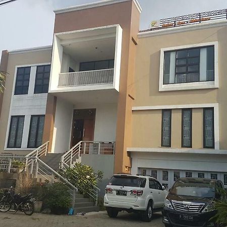 Bintara Jaya Yemima Guest House Bekasi Zewnętrze zdjęcie