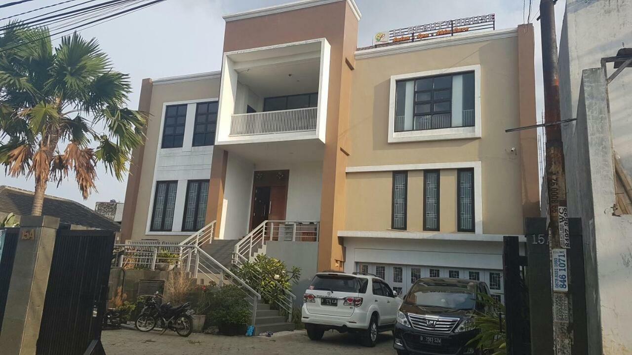 Bintara Jaya Yemima Guest House Bekasi Zewnętrze zdjęcie