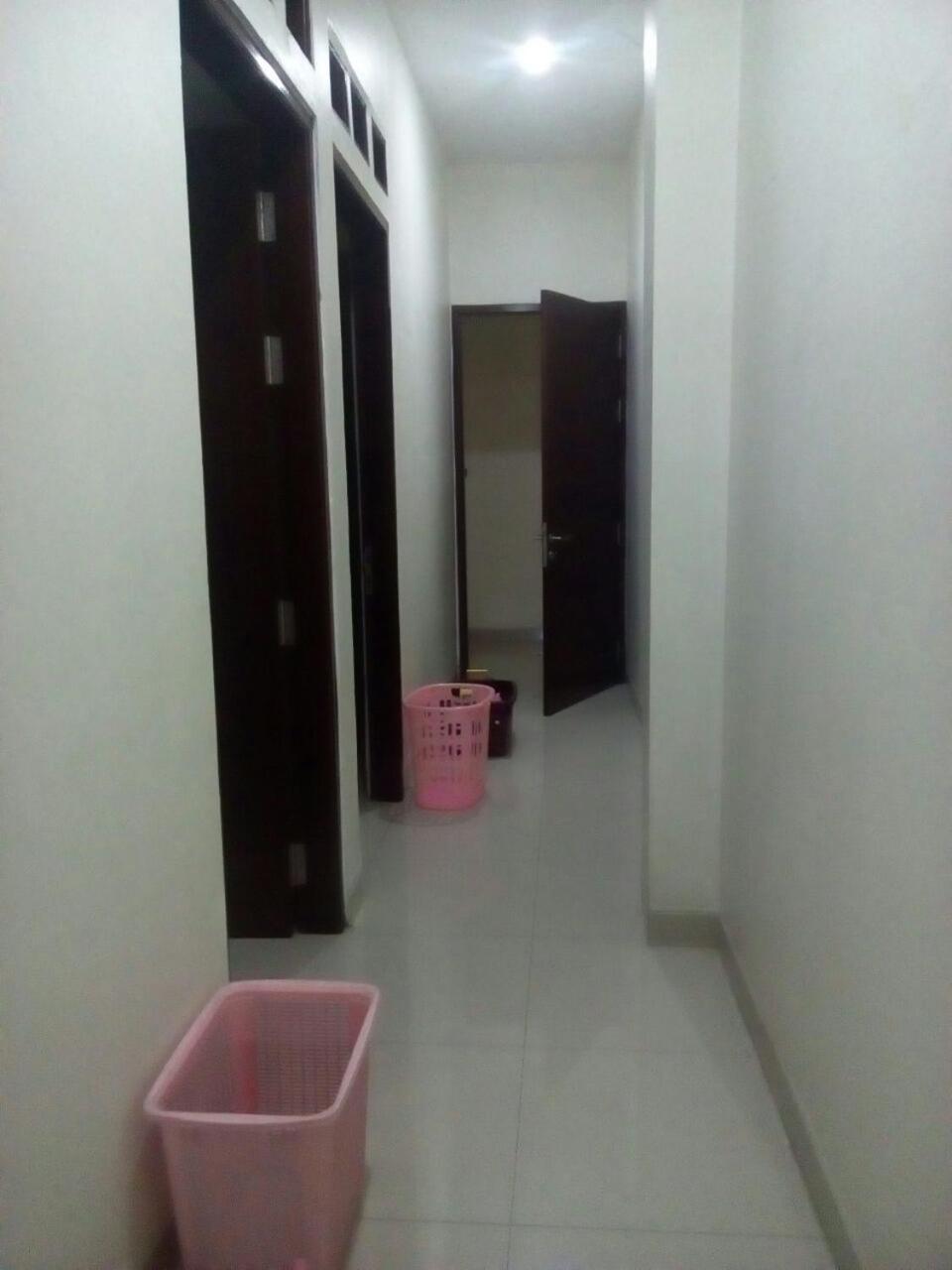 Bintara Jaya Yemima Guest House Bekasi Zewnętrze zdjęcie